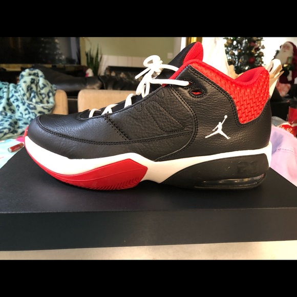 Jordan shoes main image 4